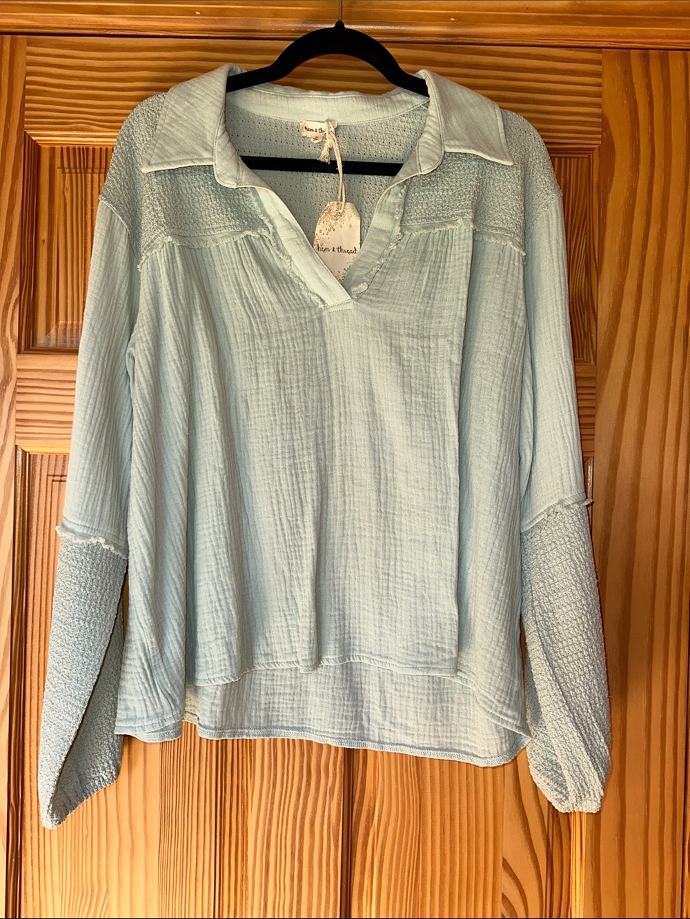 Hem & Thread Light greenTextured Pullover Top size L NWT